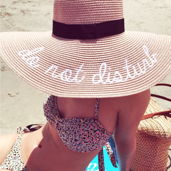 Accessories - Beach Hat